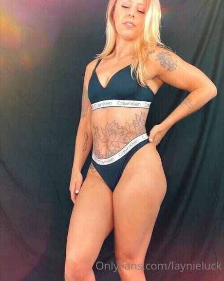 Nacktes geleaktes OnlyFans-Foto von Aew Laynie Luck