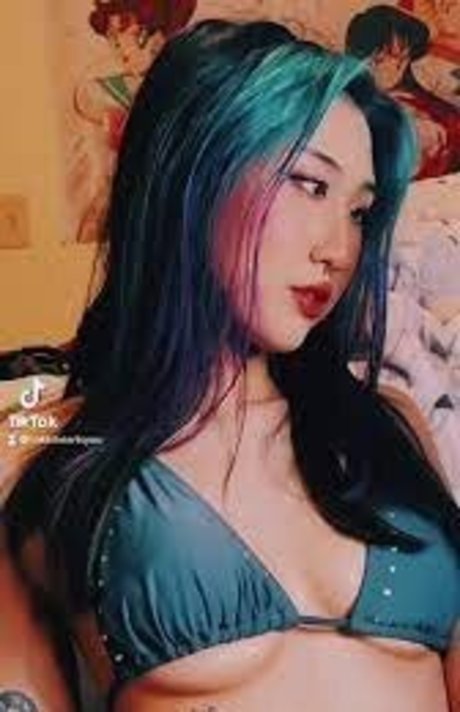 Nacktes geleaktes OnlyFans-Foto von Tokkiheartschu