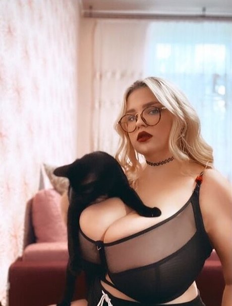 Nacktes geleaktes OnlyFans-Foto von Julia Chegodar