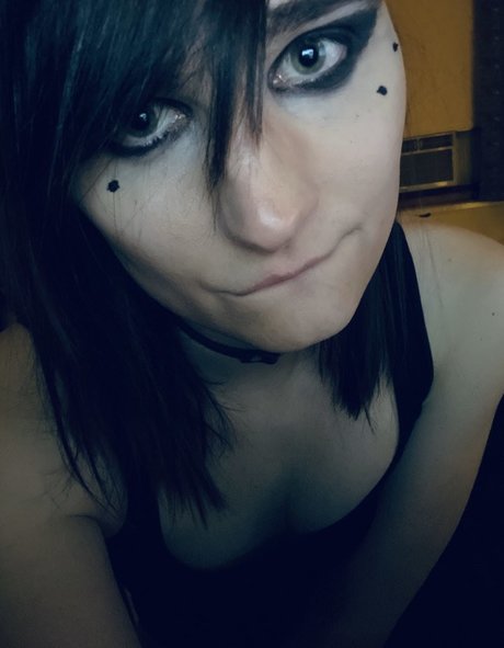 Nacktes geleaktes OnlyFans-Foto von Ava Shade