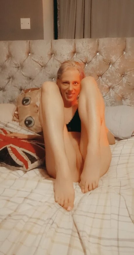 Nacktes geleaktes OnlyFans-Foto von Stacey Louise