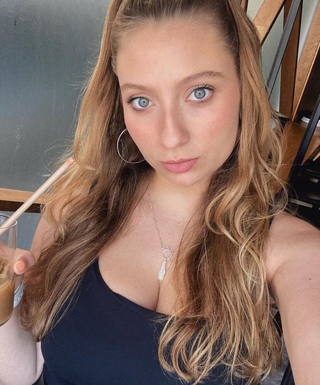 Nacktes geleaktes OnlyFans-Foto von Shachar Alkoser