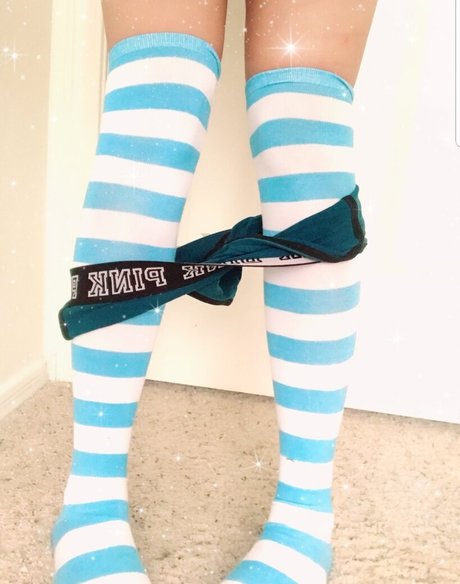 Nacktes geleaktes OnlyFans-Foto von Pinkymoomoomilk