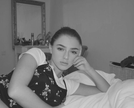 Nacktes geleaktes OnlyFans-Foto von Oxford
