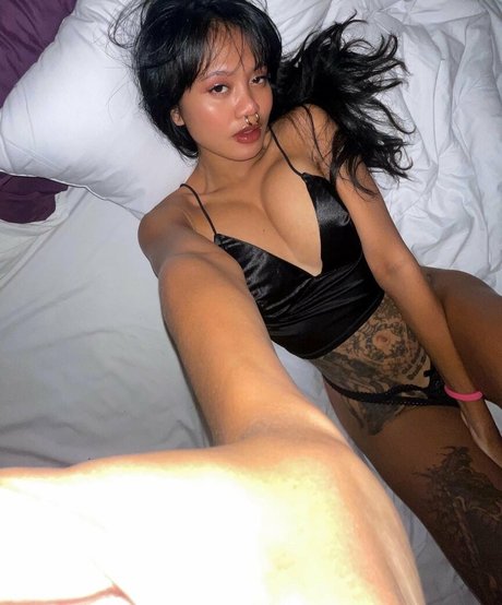 Nacktes geleaktes OnlyFans-Foto von Gutslaughter