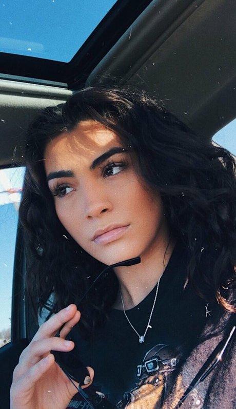 Nacktes geleaktes OnlyFans-Foto von Kylie Manue