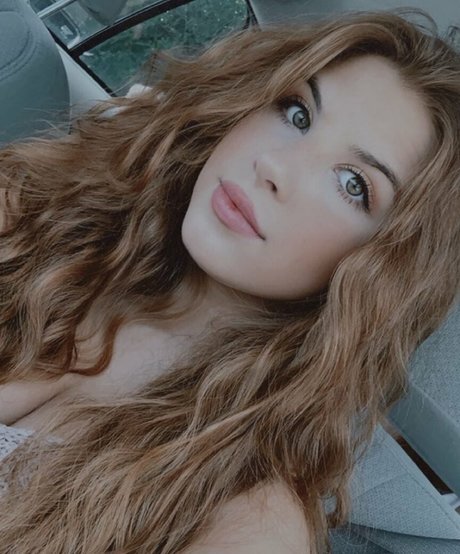 Nacktes geleaktes OnlyFans-Foto von Samantha Vicha