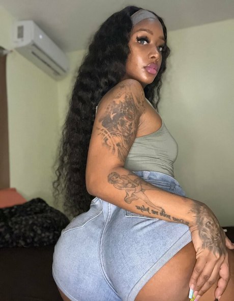 Nacktes geleaktes OnlyFans-Foto von Cathiimedialuna
