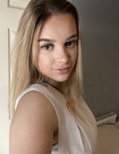 Nacktes geleaktes OnlyFans-Foto von Lex