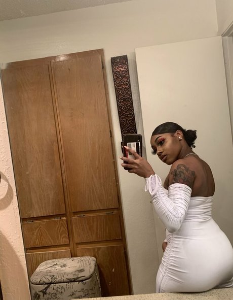 Nacktes geleaktes OnlyFans-Foto von Og Leah Swanky