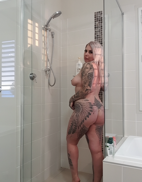 Nacktes geleaktes OnlyFans-Foto von Blayze Williams