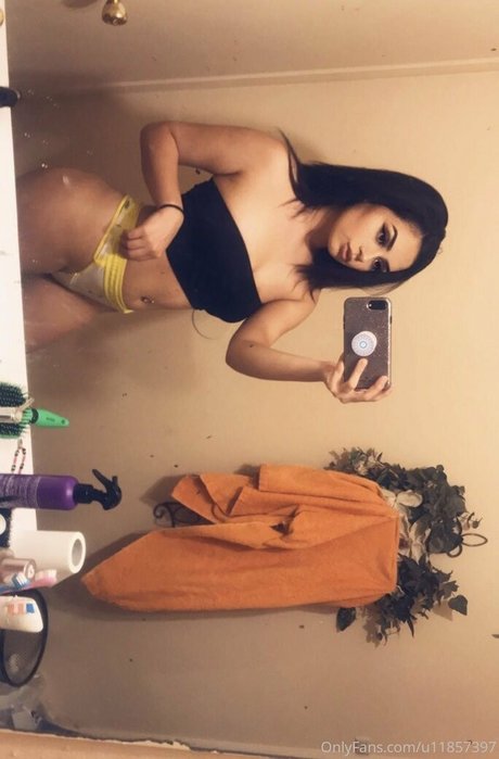 Nacktes geleaktes OnlyFans-Foto von Taniavega