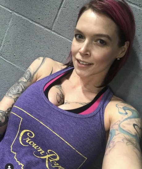 Nacktes geleaktes OnlyFans-Foto von Anna Bell Peaks