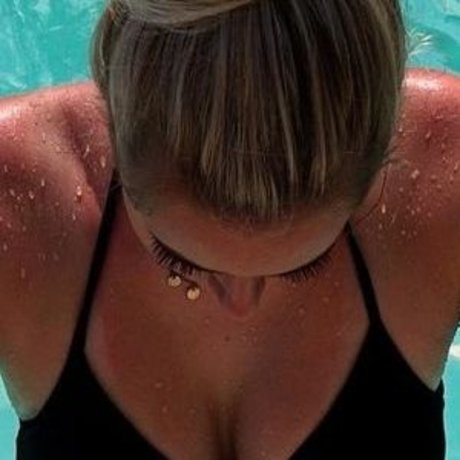 Nacktes geleaktes OnlyFans-Foto von Anthealf