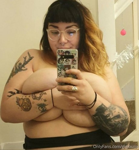 Nacktes geleaktes OnlyFans-Foto von Gigiouija