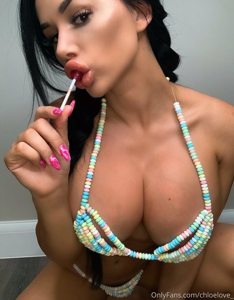 Nacktes geleaktes OnlyFans-Foto von Chloe Love