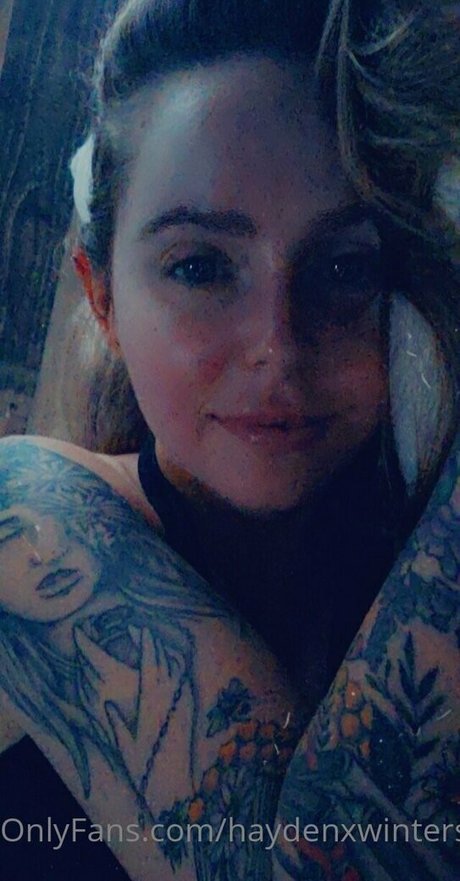 Nacktes geleaktes OnlyFans-Foto von Hayden Winters