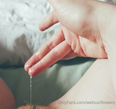 Nacktes geleaktes OnlyFans-Foto von Wetsunflowers