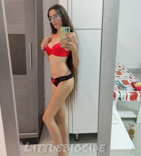 Nacktes geleaktes OnlyFans-Foto von Little Biocide