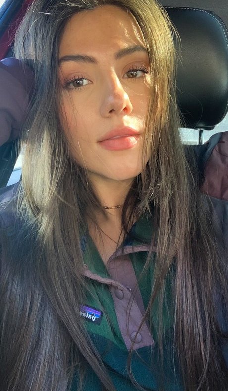 Nacktes geleaktes OnlyFans-Foto von Adriana Mae