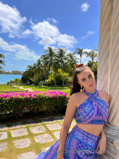 Nacktes geleaktes OnlyFans-Foto von Explore With Sara