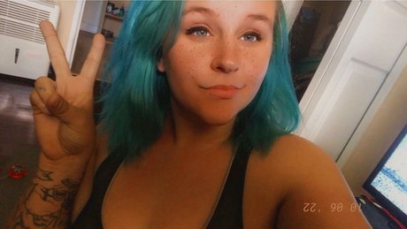 Nacktes geleaktes OnlyFans-Foto von Nita Frey