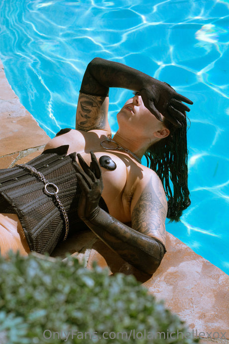 Nacktes geleaktes OnlyFans-Foto von Lola Michelle