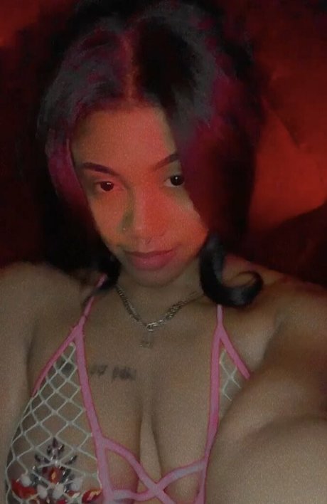 Nacktes geleaktes OnlyFans-Foto von Babydollminx