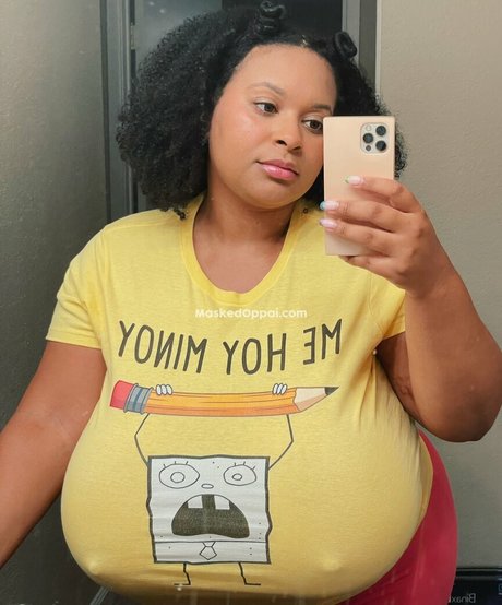 Nacktes geleaktes OnlyFans-Foto von Yasminirl