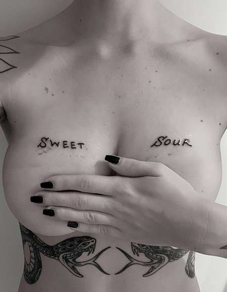 Nacktes geleaktes OnlyFans-Foto von Empressscarlett