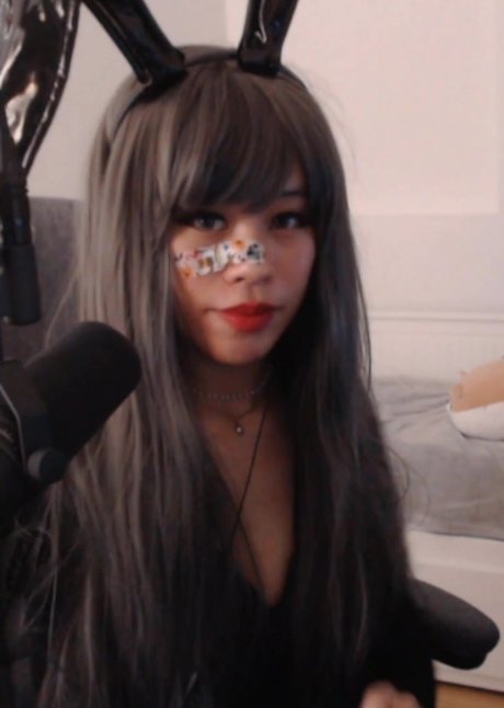 Nacktes geleaktes OnlyFans-Foto von Saiiren