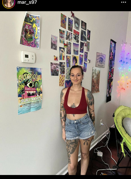 Nacktes geleaktes OnlyFans-Foto von Foreignboring