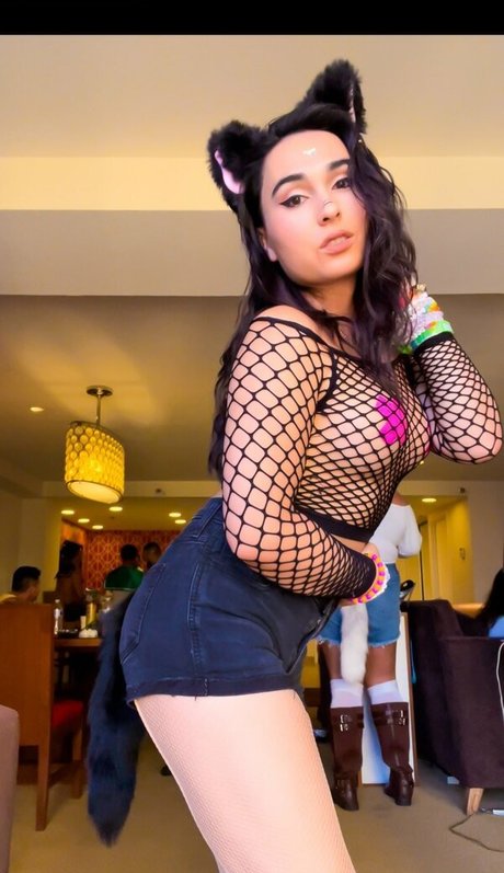 Nacktes geleaktes OnlyFans-Foto von Ember Fiera