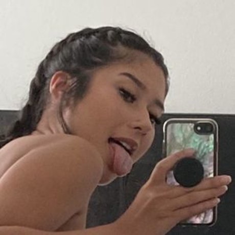 Nacktes geleaktes OnlyFans-Foto von Asianaquariusangel