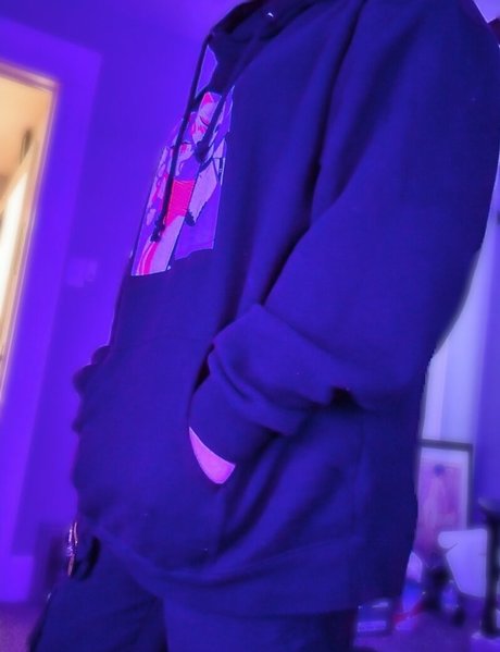 Nacktes geleaktes OnlyFans-Foto von Onikanavt