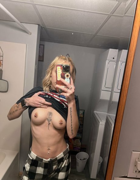 Nacktes geleaktes OnlyFans-Foto von Lealy47