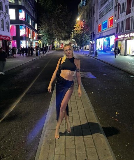 Nacktes geleaktes OnlyFans-Foto von Cat Dart