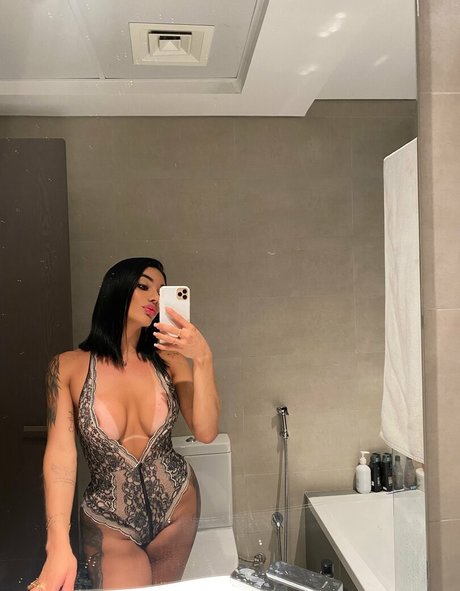 Nacktes geleaktes OnlyFans-Foto von Caroline Martins