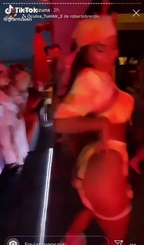 Nacktes geleaktes OnlyFans-Foto von Valentina Grant