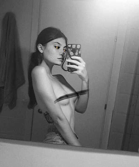 Nacktes geleaktes OnlyFans-Foto von Babyyygorilla