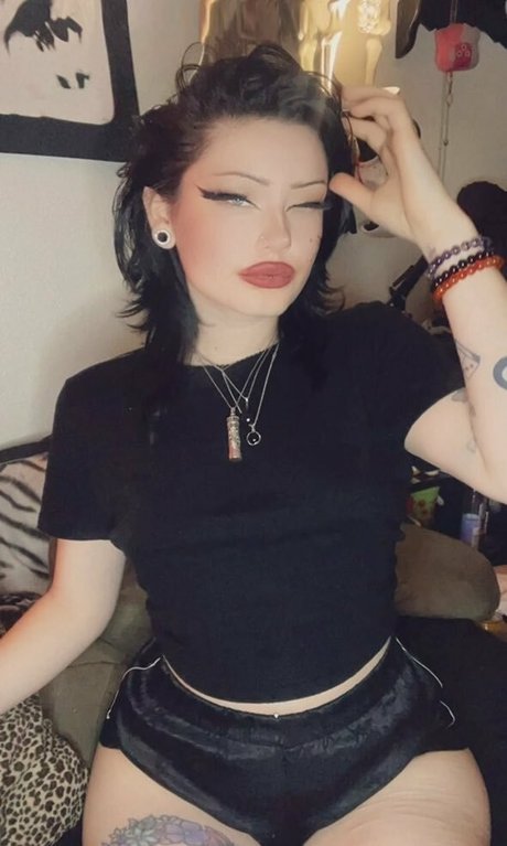 Nacktes geleaktes OnlyFans-Foto von Opalaltar