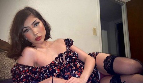 Nacktes geleaktes OnlyFans-Foto von Millfjugs