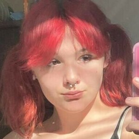 Nacktes geleaktes OnlyFans-Foto von Piperlovelyyyy