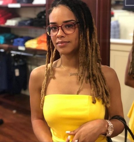 Nacktes geleaktes OnlyFans-Foto von Ava Grey