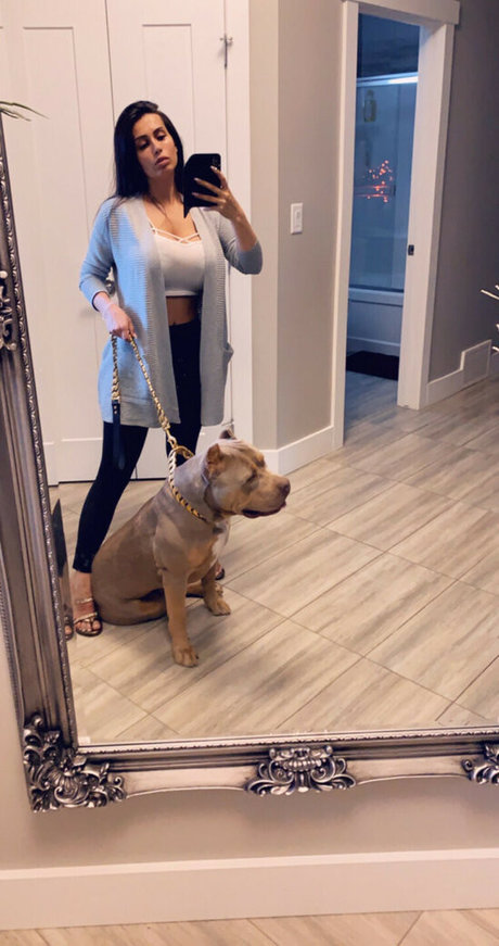 Nacktes geleaktes OnlyFans-Foto von Danielle Deville