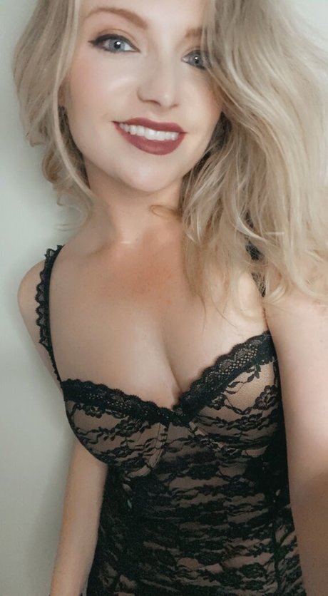 Nacktes geleaktes OnlyFans-Foto von Dearjess1