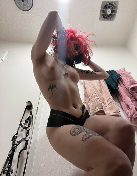 Nacktes geleaktes OnlyFans-Foto von Misfitsdeath