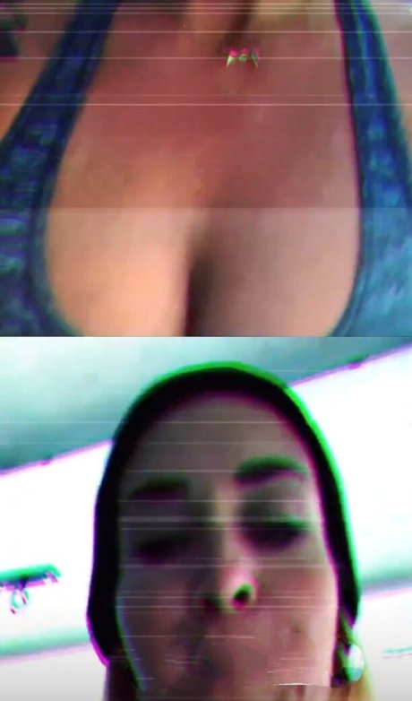 Nacktes geleaktes OnlyFans-Foto von Sarah Connor