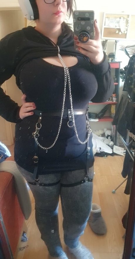 Nacktes geleaktes OnlyFans-Foto von Malaafterdark