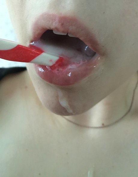 Nacktes geleaktes OnlyFans-Foto von Daddys Littles Peppermind